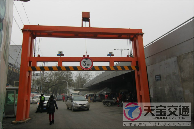 上海公路限高架杆生产厂家|道路限高架标杆加工厂家